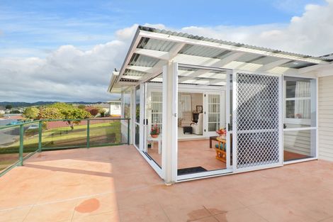 Photo of property in 12 Ogle Crescent, Te Kamo, Whangarei, 0112