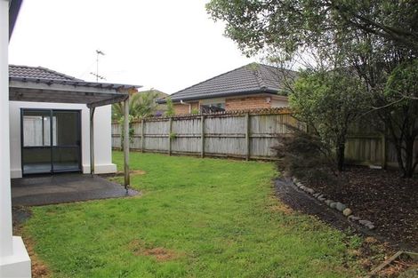 Photo of property in 27 Armoy Drive, East Tamaki, Auckland, 2016