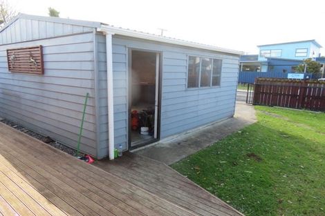 Photo of property in 58 Alma Crescent, Papakura, 2110