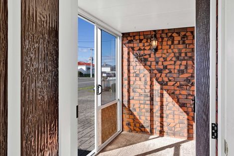 Photo of property in 19 Furlong Street, Hawera, 4610