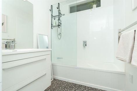 Photo of property in 24 Tudor Crescent, Chedworth, Hamilton, 3210