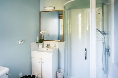 Photo of property in 277 Muritai Road, Eastbourne, Lower Hutt, 5013