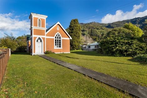 Photo of property in 15 Lawrence Street, Havelock, 7100