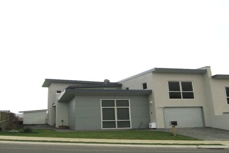Photo of property in 12 Cedarwood Street, Woodridge, Wellington, 6037