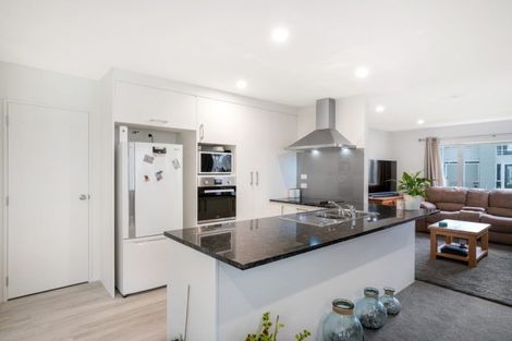 Photo of property in 5 Treestump Road, Takanini, 2112