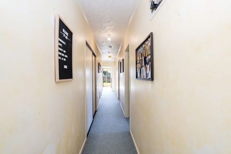 Photo of property in 9 Russell Esplanade, Otautau, 9610