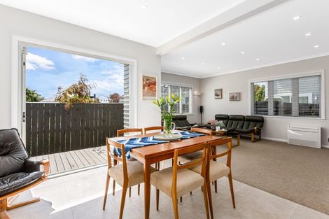 Photo of property in 341c Waiwhetu Road, Fairfield, Lower Hutt, 5011