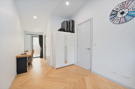 Photo of property in 129 Riverpark Crescent, Henderson, Auckland, 0610