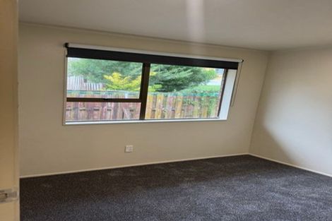 Photo of property in 2/6 Raddock Place, Half Moon Bay, Auckland, 2012