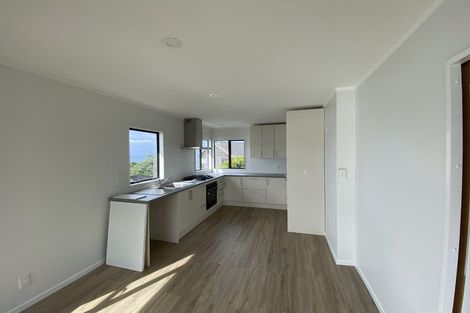 Photo of property in 13 Bury Grove, Strathmore Park, Wellington, 6022