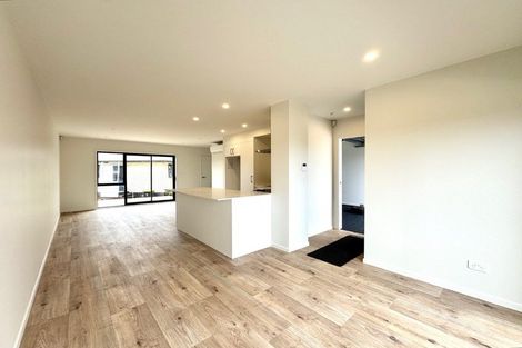 Photo of property in 22d Royton Avenue, Mangere East, Auckland, 2024