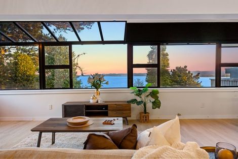 Photo of property in 78 Island Bay Road, Beach Haven, Auckland, 0626