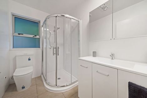 Photo of property in 2/94a Staveley Street, Avonhead, Christchurch, 8042
