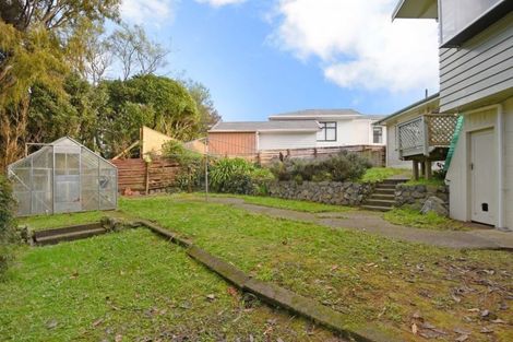 Photo of property in 15 Ecclesfield Grove, Silverstream, Upper Hutt, 5019