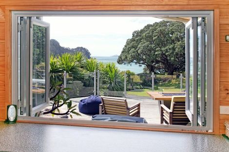 Photo of property in 112 Oratia Place, Onemana, Whangamata, 3691