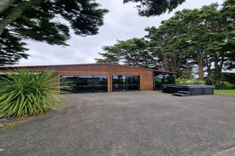 Photo of property in 18 Pataua Road North, Whareora, Whangarei, 0175