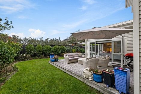 Photo of property in 16 Kensington Drive, Orewa, 0931