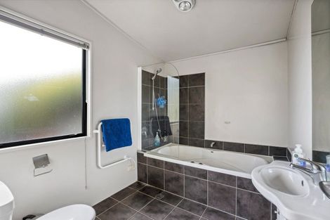 Photo of property in Elkridge Apartments, 14/64 Marina Drive, Frankton, Queenstown, 9300