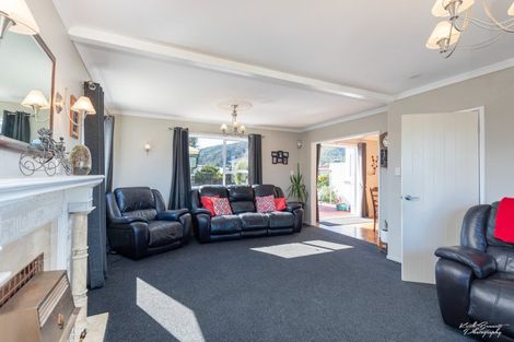 Photo of property in 8 Percy Cameron Street, Avalon, Lower Hutt, 5011
