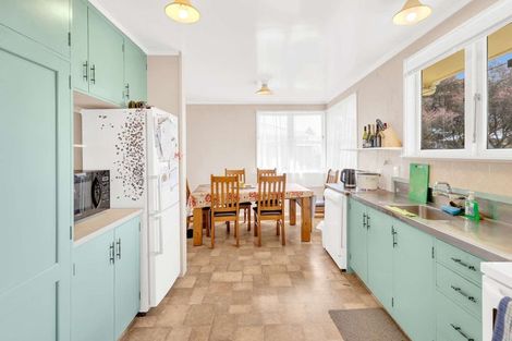 Photo of property in 5 Lambert Street, Marton, 4710