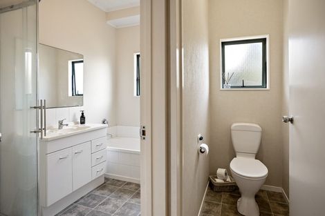 Photo of property in 3 Santa Maria Drive, Whitianga, 3510