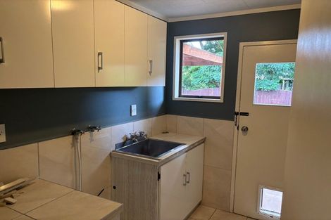 Photo of property in 18 Rush Place, Havelock North, 4130