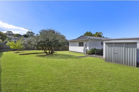 Photo of property in 6 Mannering Place, Hillcrest, Auckland, 0627