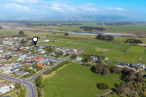 Photo of property in 75 Atkinson Avenue, Otaki Beach, Otaki, 5512