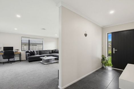 Photo of property in 14 Urumaraki Avenue, Helensville, 0800