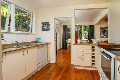 Photo of property in 35 Church Street, Kawakawa, 0210