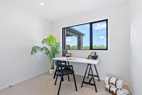 Photo of property in 10 Korimako Lane, One Tree Point, 0118