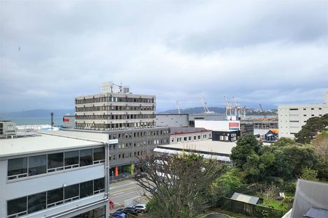 Photo of property in Hobson Court Flats, 47/70 Hobson Street, Thorndon, Wellington, 6011