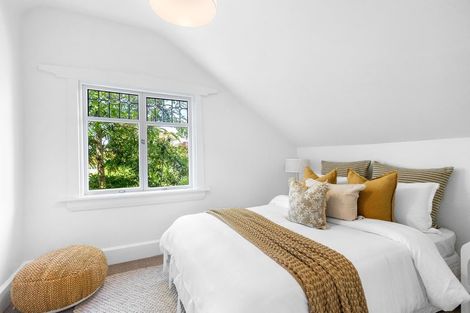 Photo of property in 166 Fendalton Road, Fendalton, Christchurch, 8052