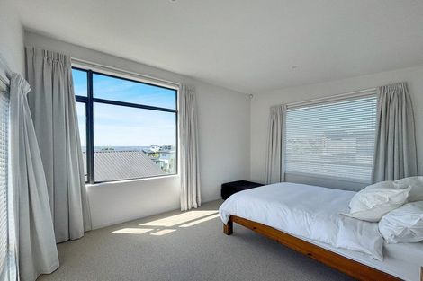 Photo of property in 10 Dove Grove, Westmorland, Christchurch, 8025