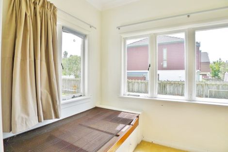 Photo of property in 42 Atkin Avenue, Mission Bay, Auckland, 1071
