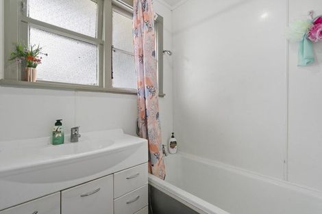 Photo of property in 10 Clement Grove, Taita, Lower Hutt, 5011