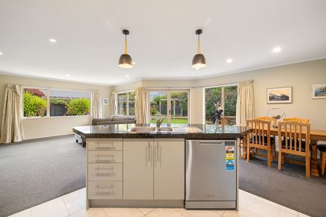 Photo of property in 11 Tawa Place, Parklands, Christchurch, 8083