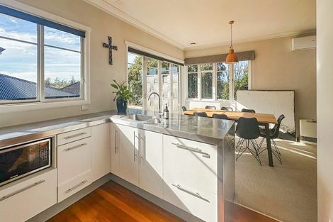 Photo of property in 6 Ridout Street, Maeroa, Hamilton, 3200