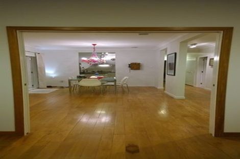 Photo of property in 28 Coles Crescent, Papakura, 2110