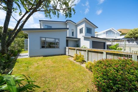 Photo of property in 5 Crompton Avenue, Churton Park, Wellington, 6037