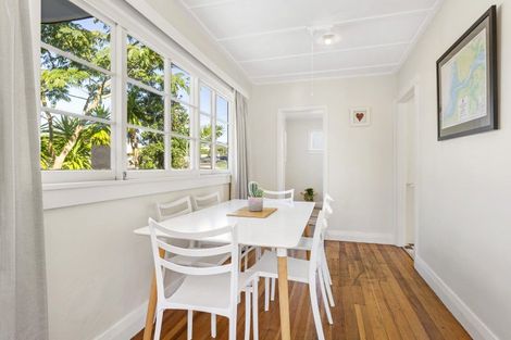 Photo of property in 22 James Street, Raglan, 3225