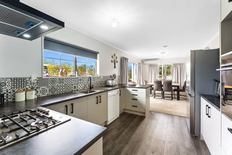 Photo of property in 8 Cambridge Street, Pahiatua, 4910