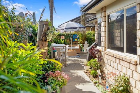 Photo of property in 41 Matene Place, Papamoa Beach, Papamoa, 3118