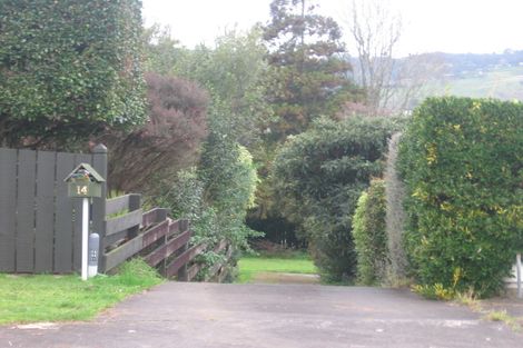 Photo of property in 14 Leatham Crescent, Opaheke, Papakura, 2113