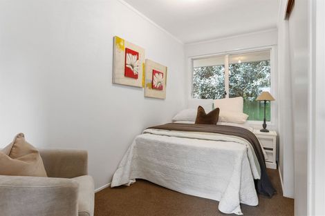 Photo of property in 2/21 Simon Ellice Drive, Bayview, Auckland, 0629