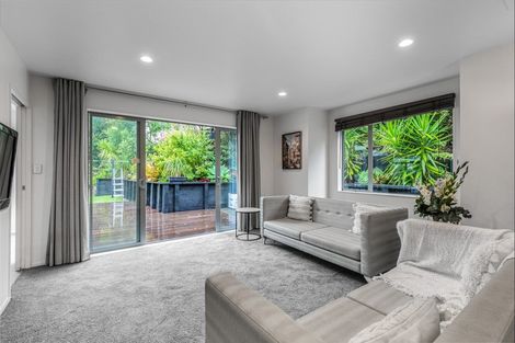 Photo of property in 68 Upper Harbour Drive, Greenhithe, Auckland, 0632