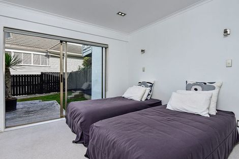 Photo of property in 2/47 Clarence Street, Devonport, Auckland, 0624
