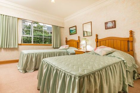 Photo of property in 21 Waipuia Place, Greenhithe, Auckland, 0632