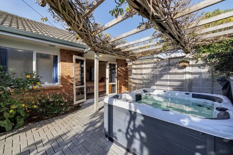 Photo of property in 1 Donnington Place, Bethlehem, Tauranga, 3110
