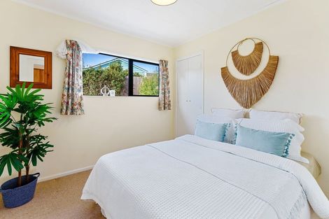 Photo of property in 27 Waimea Road, Waikanae Beach, Waikanae, 5036